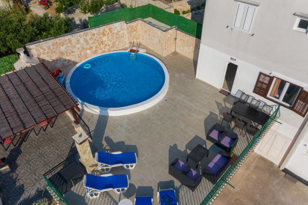 Navis Sea View Apartment With Pool Макарска Экстерьер фото